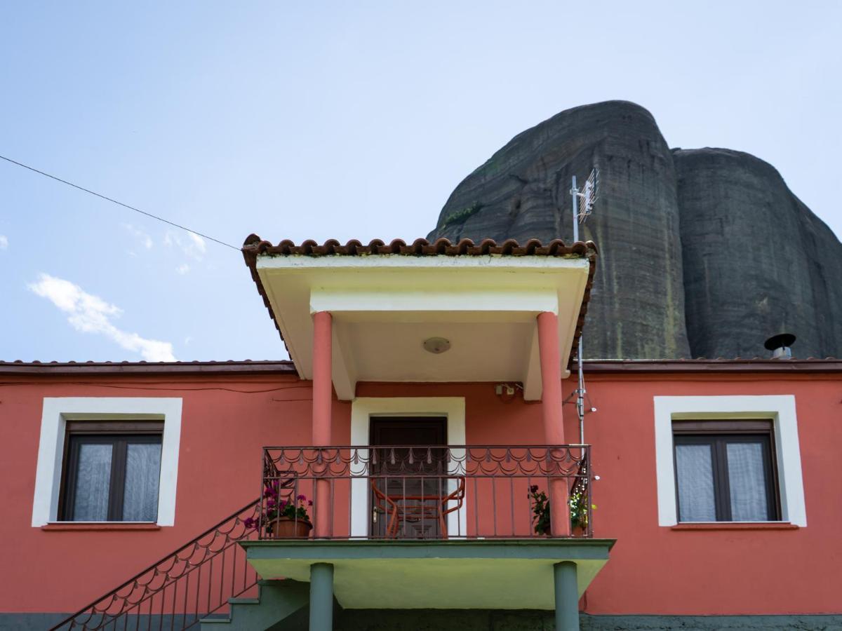 Fani'S House Under Meteora Appartement Kastraki Buitenkant foto